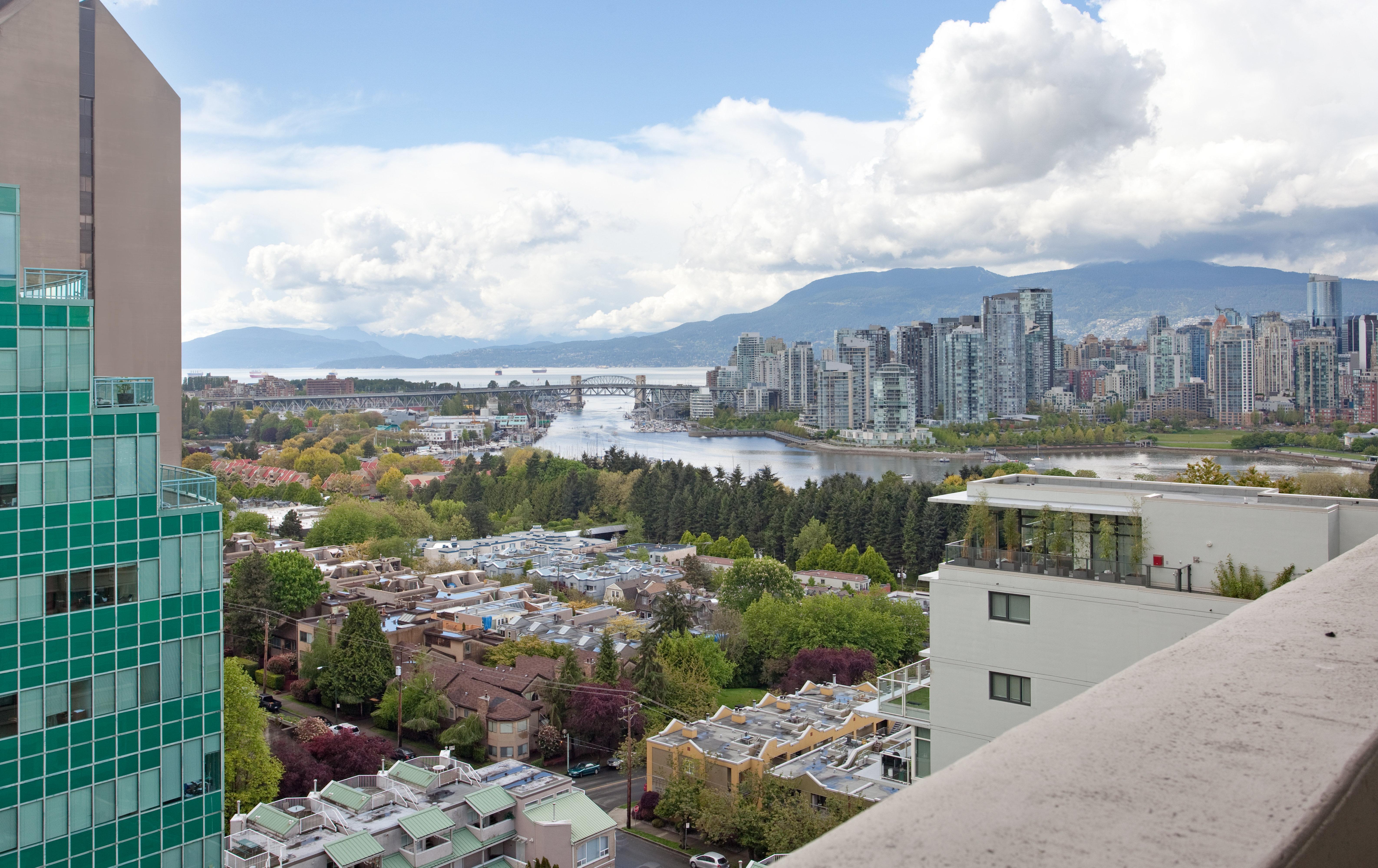 Holiday Inn Vancouver-Centre Broadway By Ihg Exteriör bild