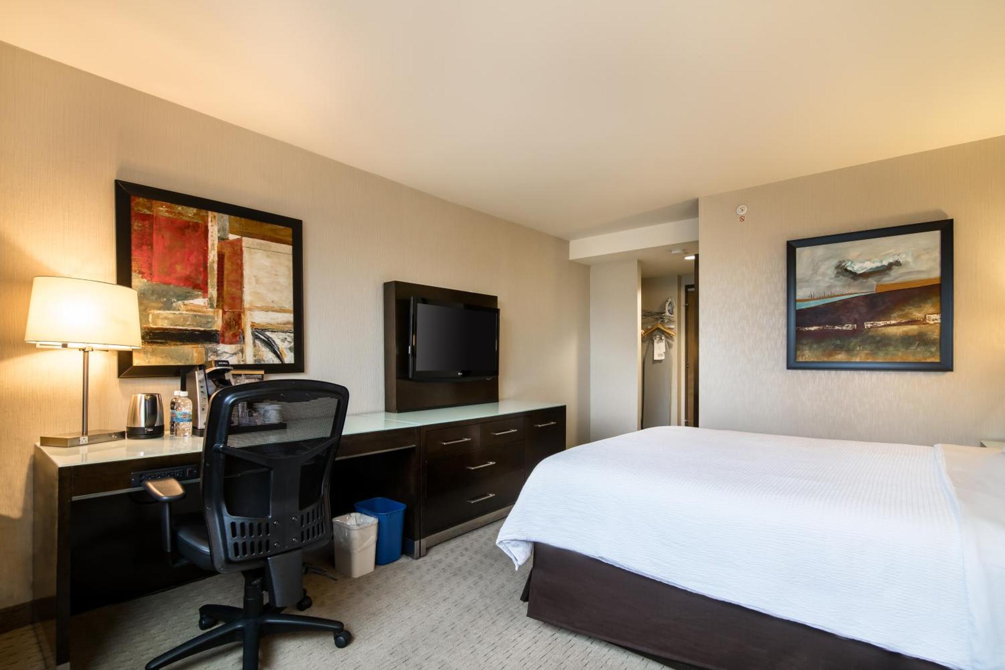 Holiday Inn Vancouver-Centre Broadway By Ihg Exteriör bild