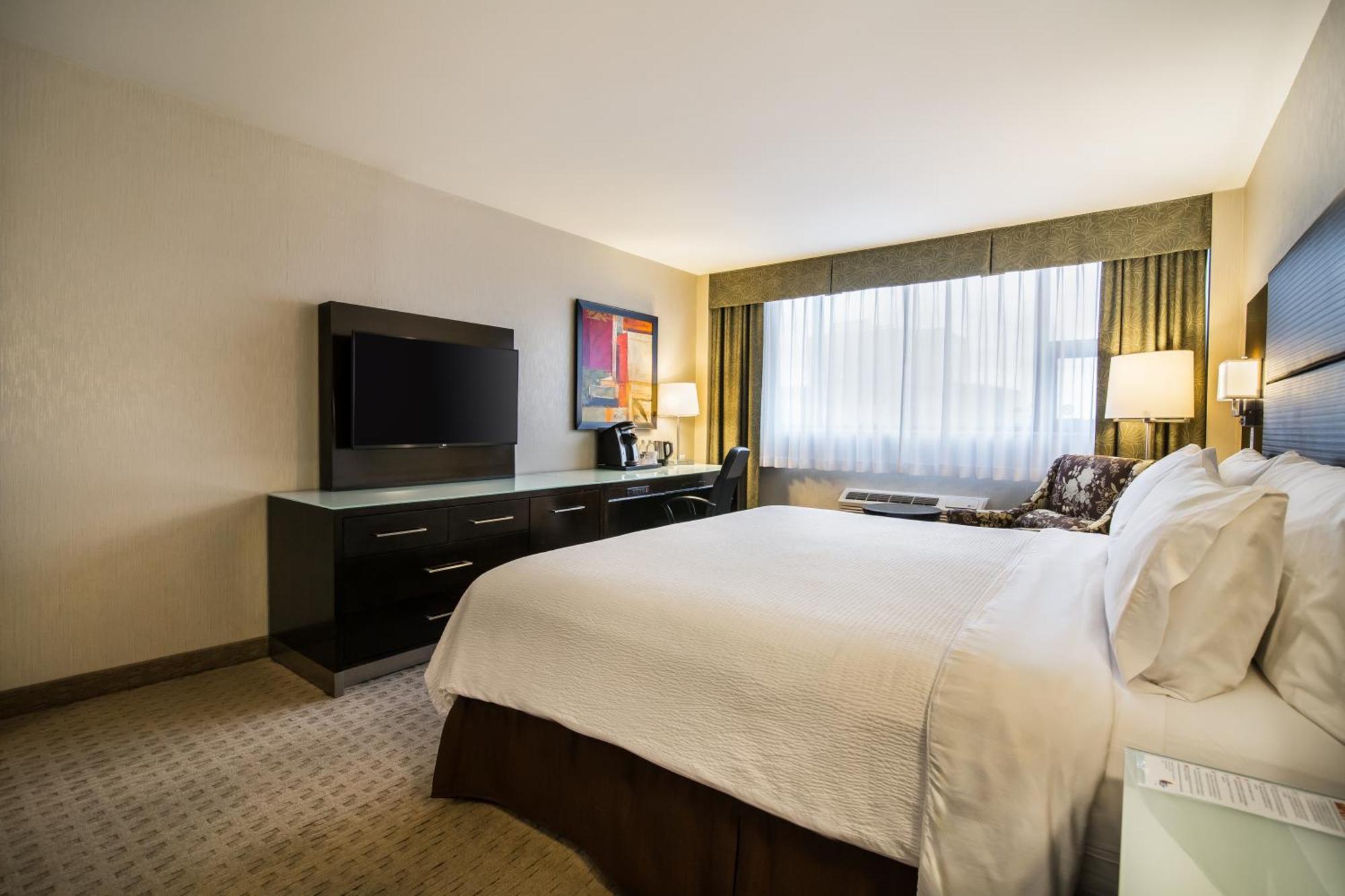Holiday Inn Vancouver-Centre Broadway By Ihg Exteriör bild