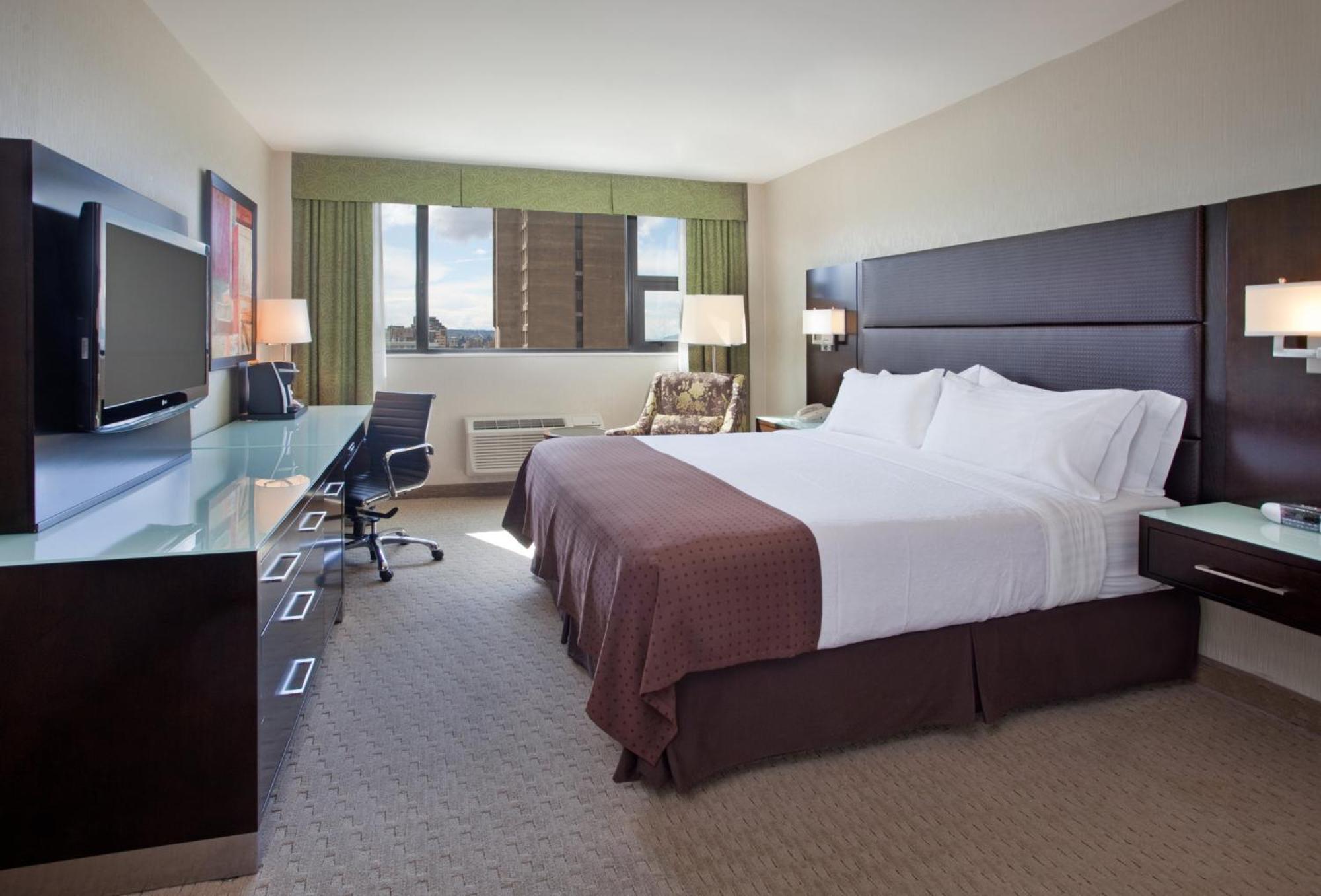 Holiday Inn Vancouver-Centre Broadway By Ihg Exteriör bild